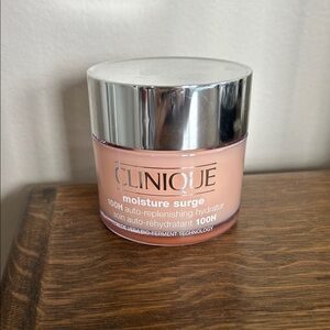 Clinique Moisture Surge Hydrator- 4.2 oz
